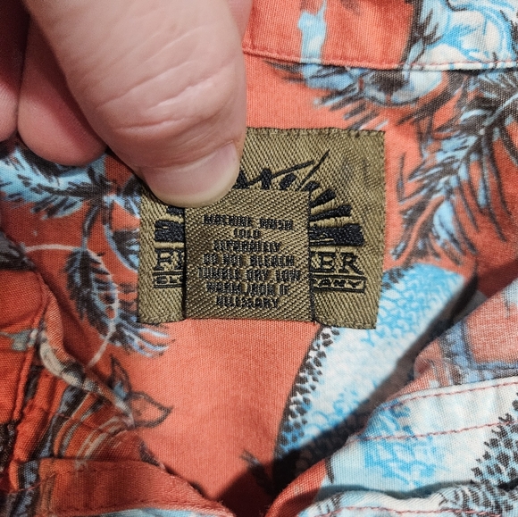 Flyshacker Fishing Shirt M Coral Fish Print Short Sleeve Button Front - Picture 4 of 10